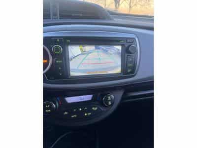 Toyota Yaris Hybrid 1.5 VVT-i Life 1-prop Automatique (2012) - Photo 10