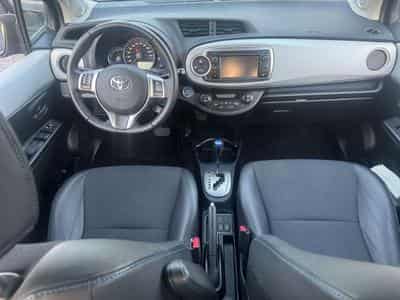 Toyota Yaris Hybrid 1.5 VVT-i Life 1-prop Automatique (2012) - Photo 12