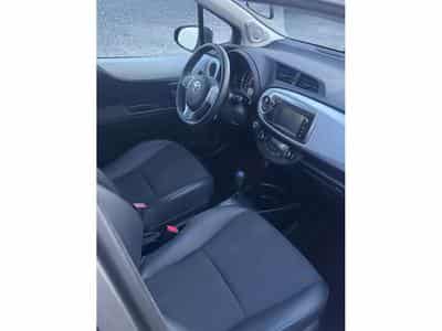 Toyota Yaris Hybrid 1.5 VVT-i Life 1-prop Automatique (2012) - Photo 7