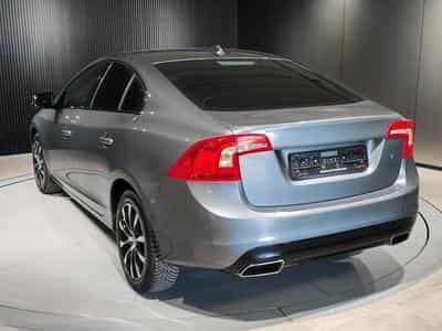 Volvo S60 S60 D2 BOITE AUTO GPS CAMERA SIEGES + VOLANT CHAUFF (2018) - Foto 4