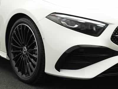 Mercedes A 200 d AMG-Line Multi+Kamera+Night+19"+AHK (2025) - Photo 7