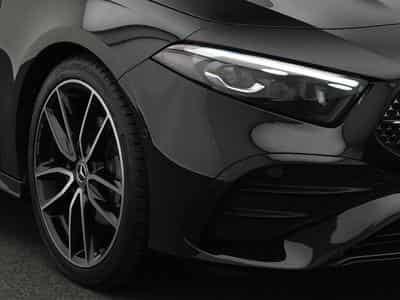 Mercedes A 200 d AMG-Line Multi+Kamera+Night+19" (2025) - Photo 7