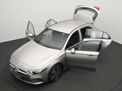 Mercedes A 250 e (2020) - Foto 12