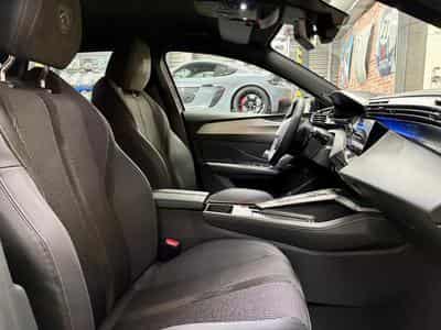 Peugeot 308 308 SW 1.6 220cv Hyb-Ess Auto GT (2024) - Photo 8