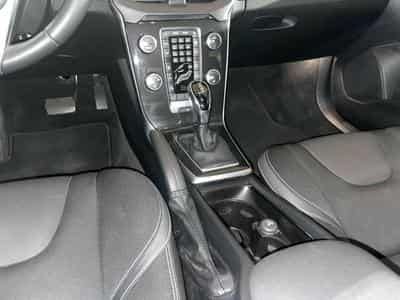 Volvo V40 T2 Geartronic (2019) - Foto 10