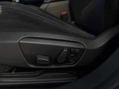 BMW 120 d xDrive Hatch Kit M Sport (2020) - Photo 9