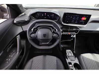 Peugeot 2008 1.2 Hybrid e-DSC6 145 Allure (2025) - Photo 7
