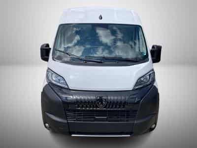 Peugeot Boxer 2.2 BlueHDI EAT8 140 L2H2 335 (2026) - Photo 3