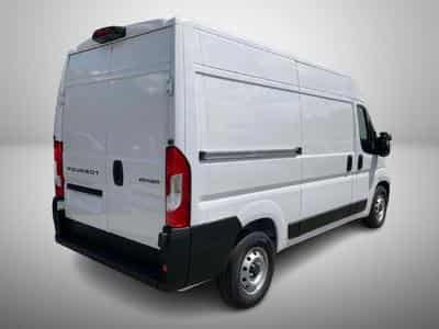Peugeot Boxer 2.2 BlueHDI EAT8 140 L2H2 335 (2026) - Photo 6