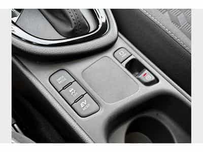 Toyota Yaris 1.5 VVT-i  116 Hybride Teamplayer (2025) - Photo 9