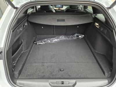 Peugeot 308 1.2 Hybrid e-DSC6 145 GT Exclusive (2026) - Photo 12