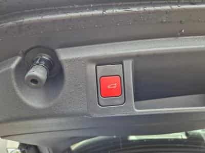 Peugeot 308 1.2 Hybrid e-DSC6 145 GT Exclusive (2026) - Photo 13