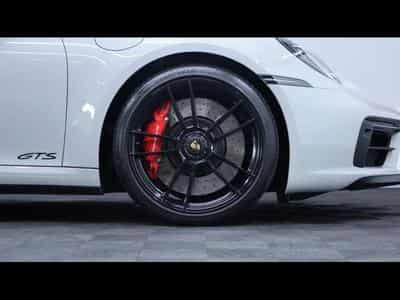 Porsche 911 Targa 4 GTS PDK (2024) - Photo 11