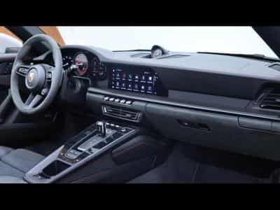 Porsche 911 Targa 4 GTS PDK (2024) - Photo 14