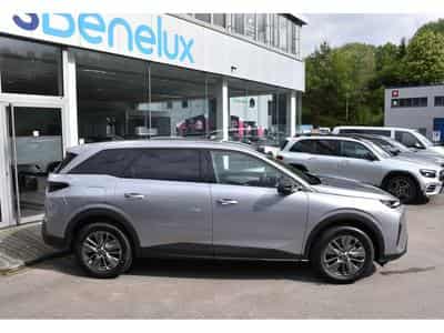 Peugeot 5008 Hybrid 145 Allure e-DCS ACC SG CHFF CAM360 NEUF (2026) - Foto 3