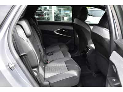 Peugeot 5008 Hybrid 145 Allure e-DCS ACC SG CHFF CAM360 NEUF (2026) - Foto 8