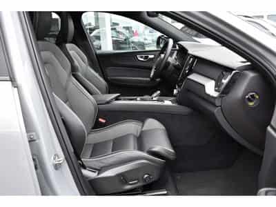 Volvo XC60 2.0 B4 Plus Dark Geartronic TO CUIR MEMO HARMAN PILOT 1°MAIN (2024) - Foto 7