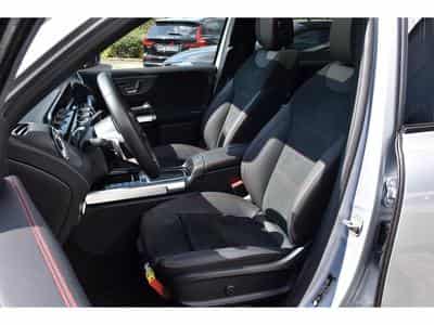 Mercedes GLB 220 4Matic AMG Line 8G-DCT  7 PL. MEMO PANO NIGHT ACC CAM360 1°M (2025) - Foto 6
