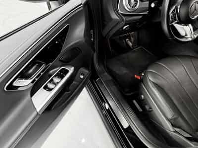 Mercedes EQE 350 350+ 4MATIC 1ST HAND FULL SERVICE (2023) - Photo 15