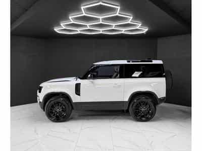 Land-Rover Defender 90 D200 S WARRANTY 2030 (2025) - Photo 2