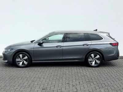 VW Passat Passat Variant 1.5 TSI Business /LED/ACC/CAM/ (2025) - Foto 8