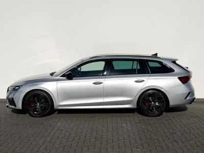 Skoda Octavia Octavia Combi RS 2.0 TDI DSG /LED/CAM/HUD/AHK/ (2022) - Photo 8