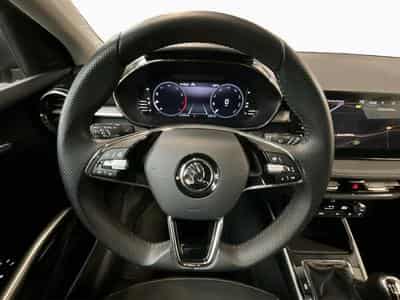 Skoda Fabia Style+P.Style+Led+Navi+DAB+PDC (2023) - Foto 10