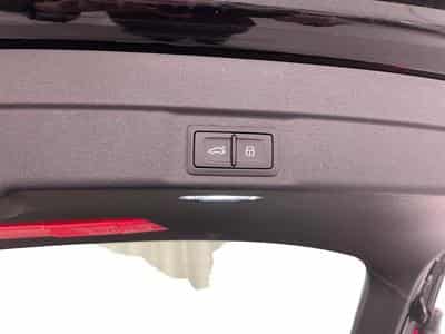 Audi A6 Avant S-Line 2.0 (2025) - Photo 10