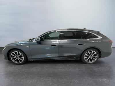Audi A6 Avant S-Line 2.0 (2025) - Photo 6