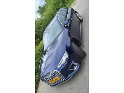 Audi A4 S-Line Quattro (2019) - Photo 1