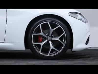 Alfa-Romeo Giulia 2.2 JTD 160 Auto (2022) - Foto 10