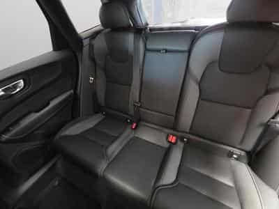 Volvo XC60 B5 AWD Ultra Dark / Essence (2025) - Photo 14