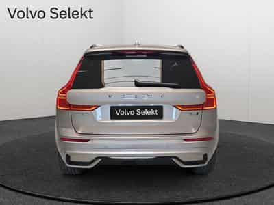 Volvo XC60 B5 AWD Ultra Dark / Essence (2025) - Photo 5