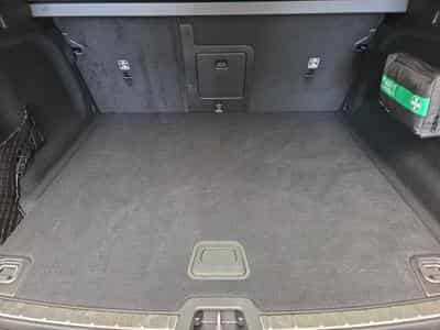 Volvo XC60 B5 AWD Plus Dark / Essence (2025) - Photo 15