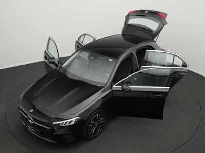 Mercedes A 180 Kompaktlimousine LED+360°+SHZ+MBUX+Apple (2025) - Photo 12