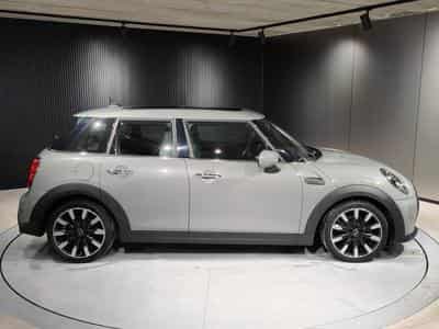 Mini Cooper 1.5 GPS CARPLAY CAMERA SIEGES CHAUFFANTS TOIT PANP (2021) - Foto 2