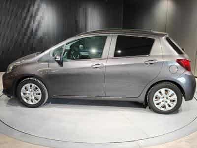 Toyota Yaris 1.3 VVT-I BLUETOOTH CLIMATISATION CAMERA (2015) - Photo 5