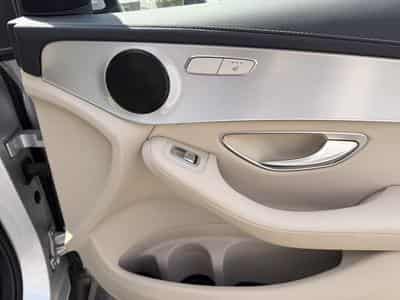 Mercedes GLC 220 D 4MATIC AUTO (2016) - Photo 14