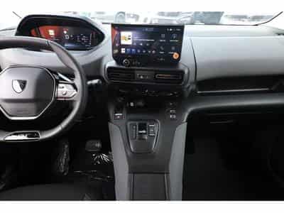 Peugeot Rifter 1.5 BlueHDI 130 EAT8 L1 GT (2025) - Foto 8