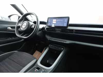 Jeep Avenger 1.2 Hybrid DCT 110 Longitude (2025) - Foto 10
