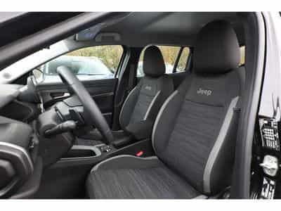 Jeep Avenger 1.2 Hybrid DCT 110 Longitude (2025) - Foto 7