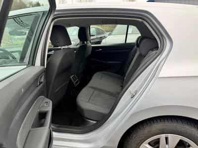 VW Golf 1.0 eTSI 110 DSG7 Life NAVI/CAM/VIRTUAL (2023) - Photo 11