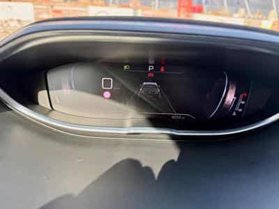 Peugeot 5008 2.0 BlueHDi 177 EAT8 GT-Line 7 pl PANO/360°/ACC (2021) - Photo 14