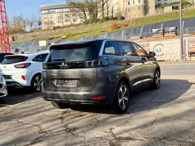 Peugeot 5008 2.0 BlueHDi 177 EAT8 GT-Line 7 pl PANO/360°/ACC (2021) - Photo 6