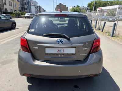 Toyota Yaris 1.5 Hybrid Auto. (2016) - Photo 6