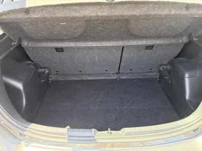 Toyota Yaris 1.5 Hybrid Auto. (2016) - Photo 8