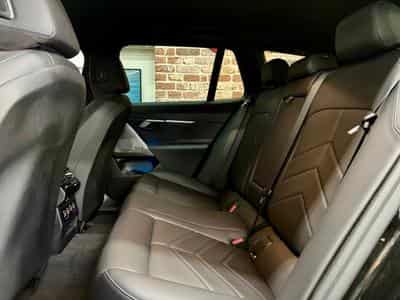 BMW 520 520dA Touring 2.0 197cv Auto HYB-DIE xDrive M-SPORT (2025) - Foto 6