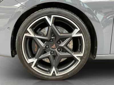 Cupra Leon VZ+DSG+Dinamica+Pure-Perf.+Int.-Drive (2025) - Photo 8