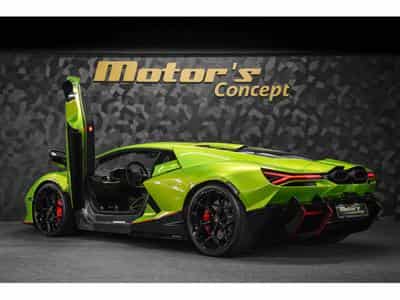 Lamborghini Revuelto AD PERSONAM - VERDE CITREA / ROSSO MARS (2025) - Foto 7