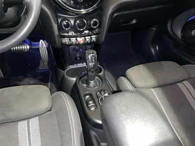 Mini Cooper 2.0 JCW (2023) - Foto 10